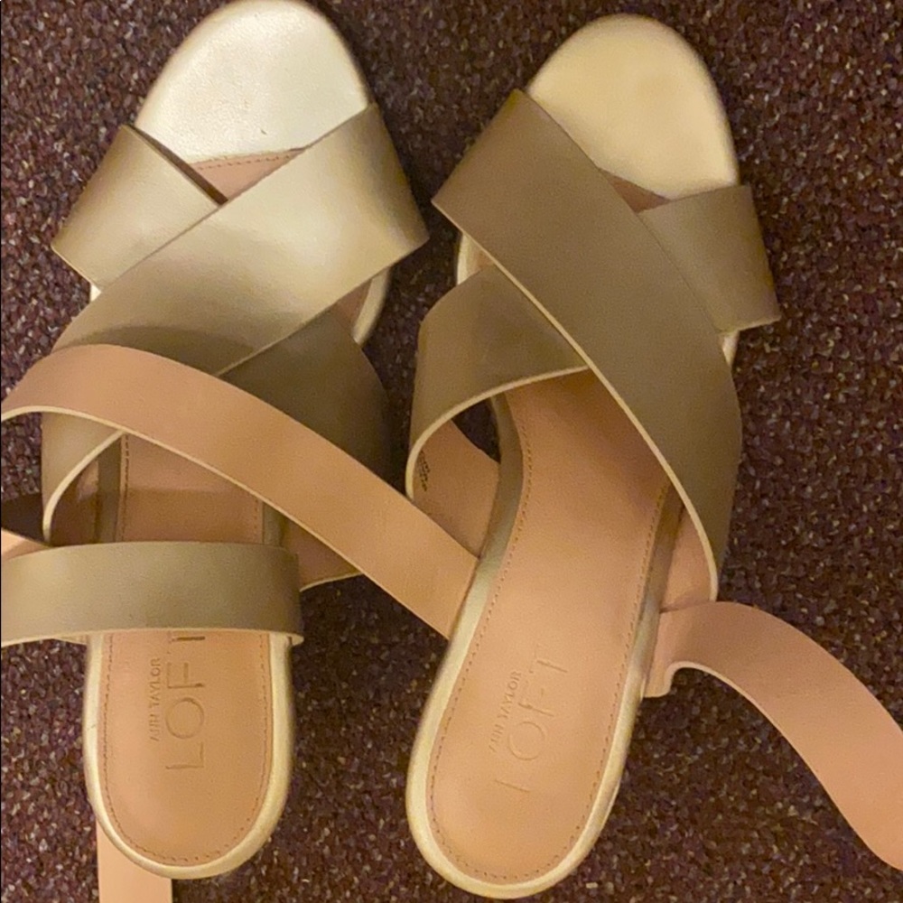 Worn only a few times